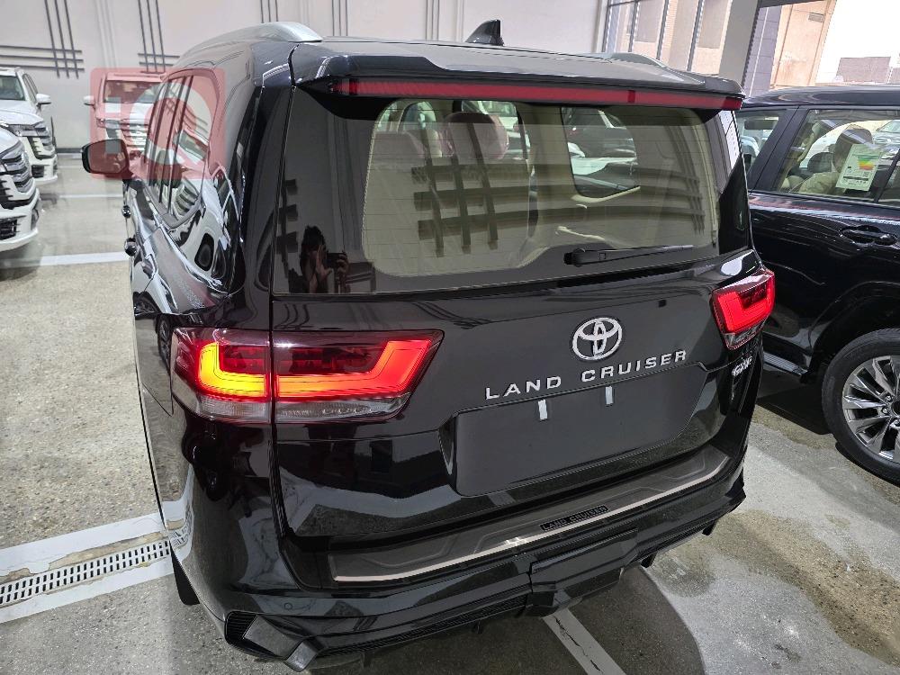 تويوتا لاندكروزر